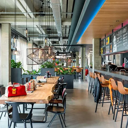 Moxy Utrecht-3